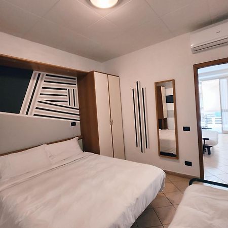 Residence Corallo 阿拉西奥 外观 照片