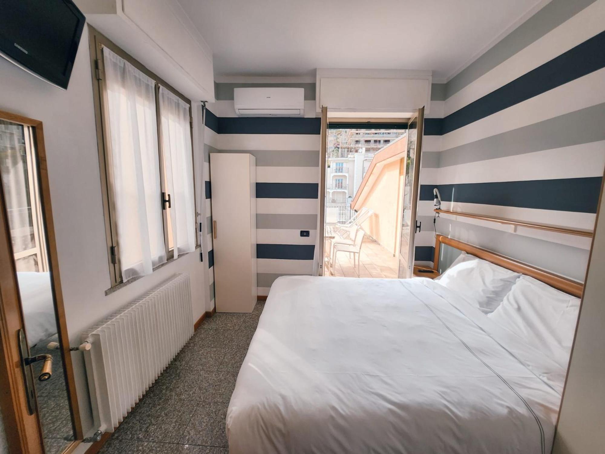 Residence Corallo 阿拉西奥 外观 照片